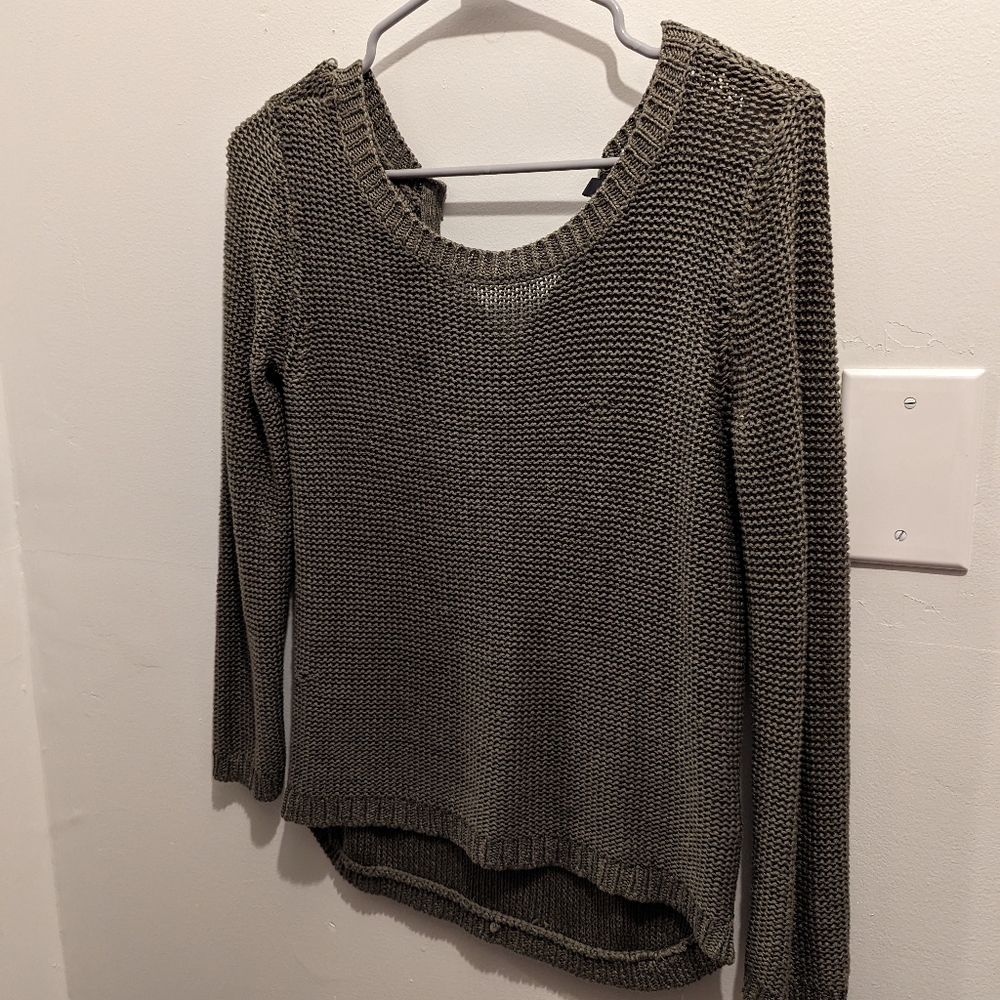 H&M dark green sweater
